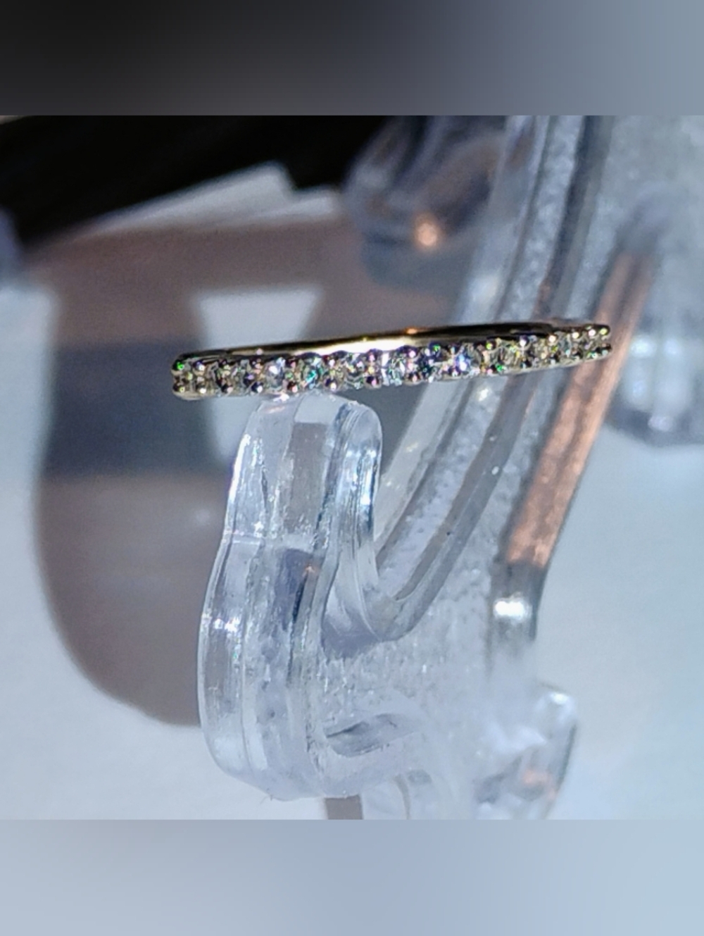 Gorjana Single Huggie Hoop Earring 14k Solid Gold 14 Lab Grown Diamonds